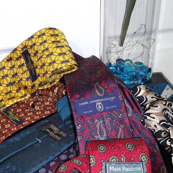 Lot of Men Neck Ties - Picture 6 of 8